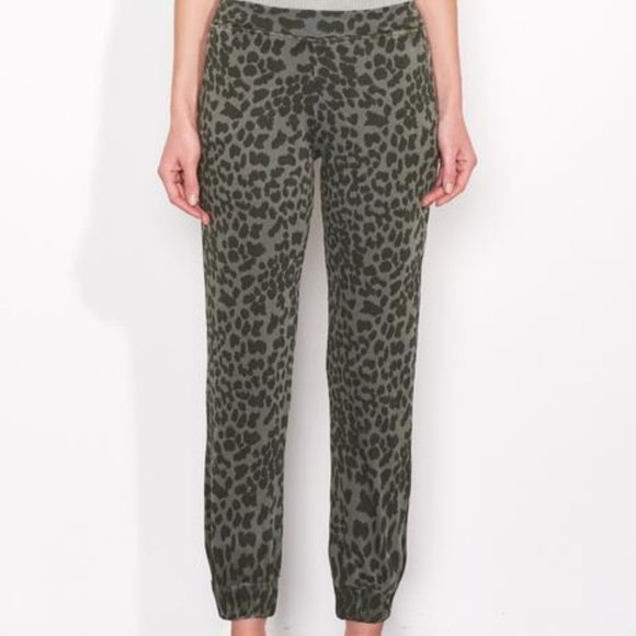 Sundry Ruched Cuff Leopard Sweatpants - Picture 1 of 4